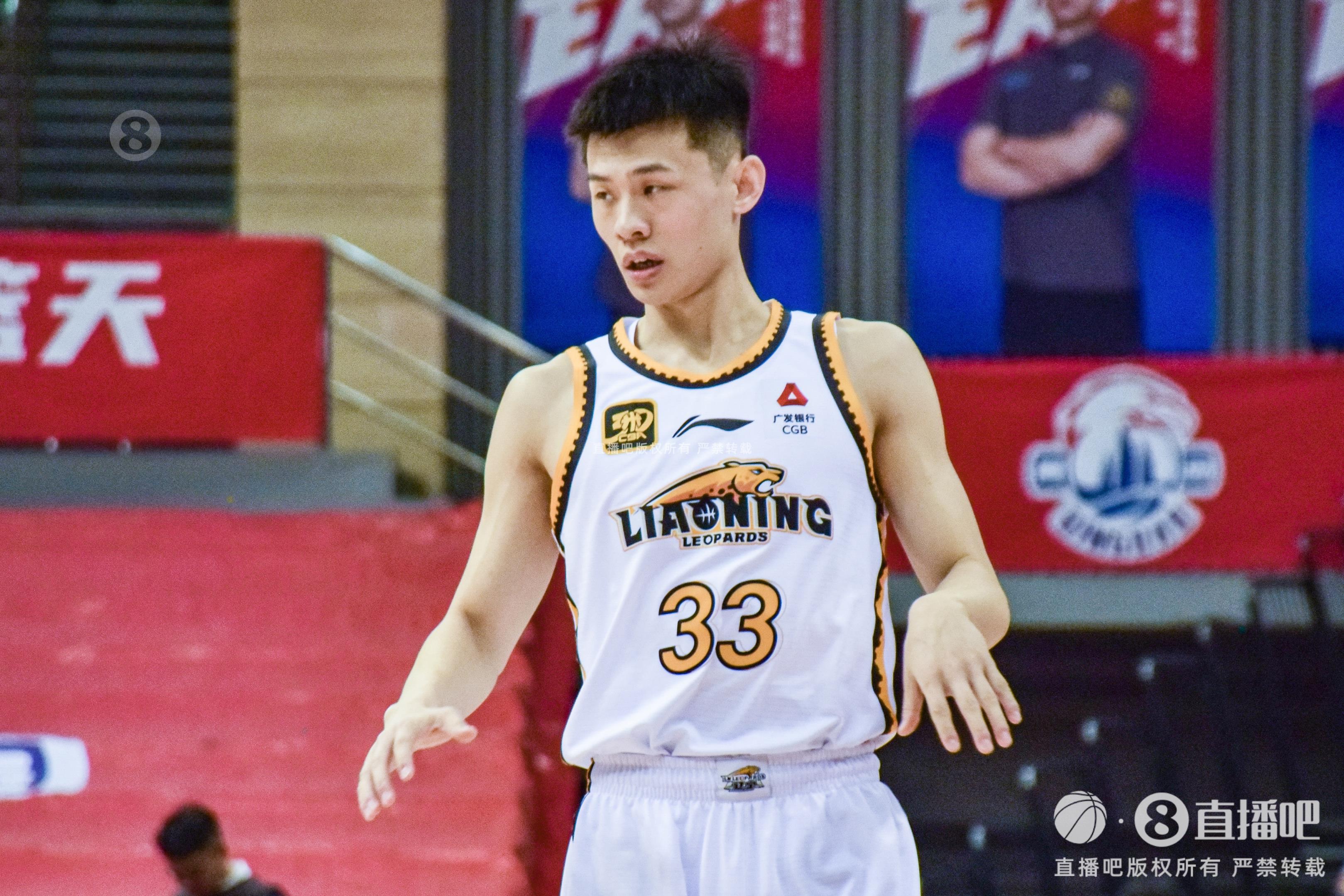 盡力了！王嵐嵚末節(jié)2記三分 全場18分鐘4中3拿到10分